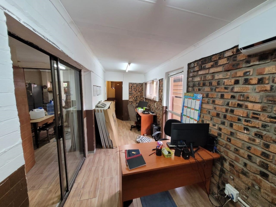 5 Bedroom Property for Sale in Universitas Free State